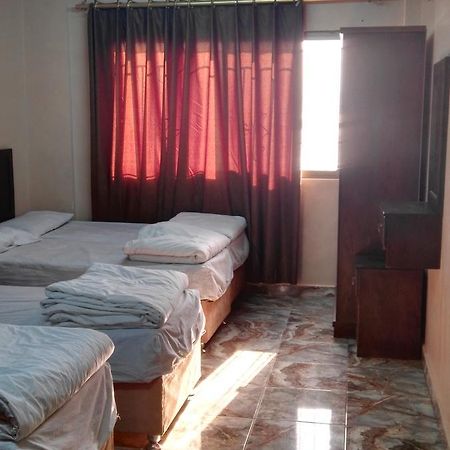 Sea Beach Hotel Акаба Екстер'єр фото