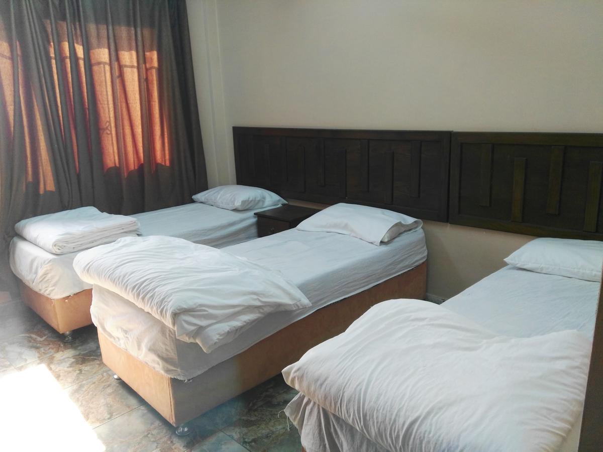 Sea Beach Hotel Акаба Екстер'єр фото