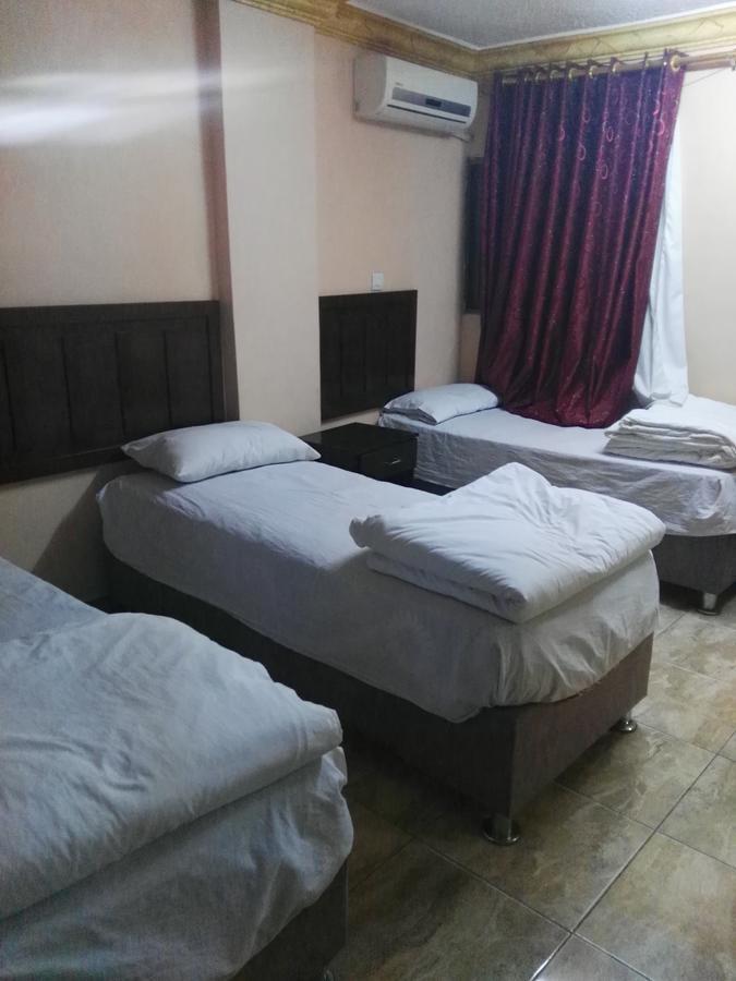 Sea Beach Hotel Акаба Екстер'єр фото